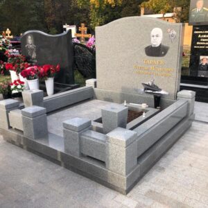 Памятник (пример 5)