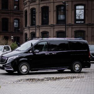 Катафалк Mercedes-Benz (водитель + 2 пассажира)