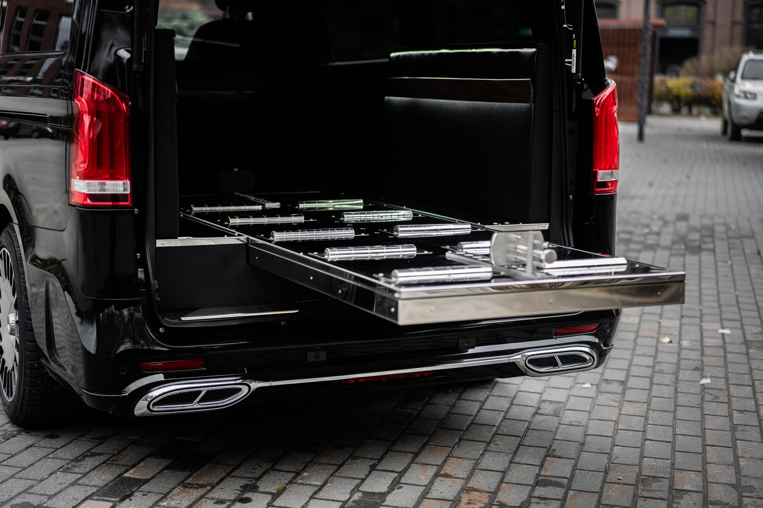 Катафалк Mercedes-Benz (водитель + 2 пассажира) — изображение 2