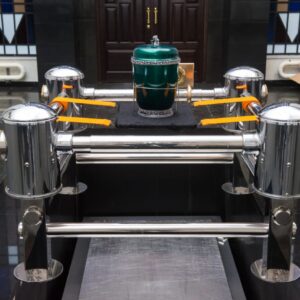 Лифт «сингуматор» для захоронения урны с прахом