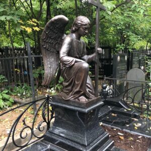 Памятник (пример 24)