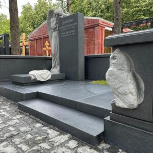 Памятник (пример 25)